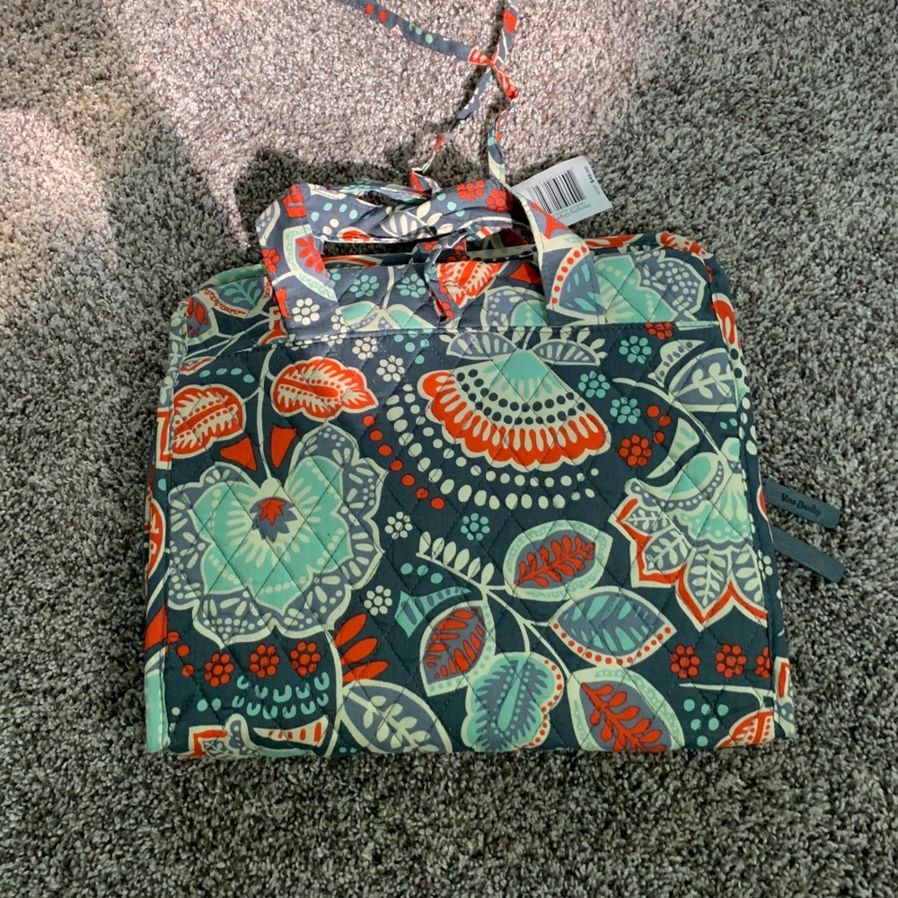 Vera Bradley hanging organizer